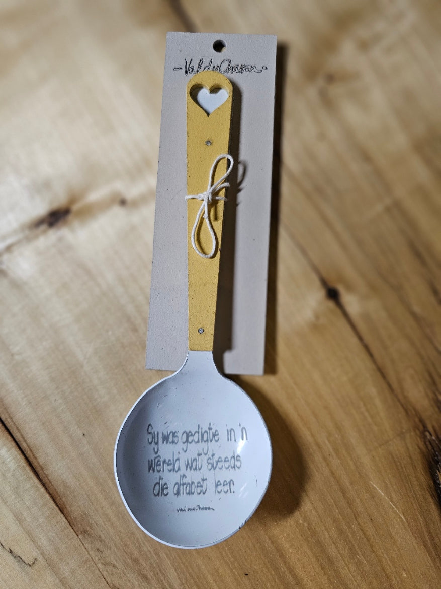 Enamel dish up spoon: Sy was gedigte in 'n wereld.. - multiple colours