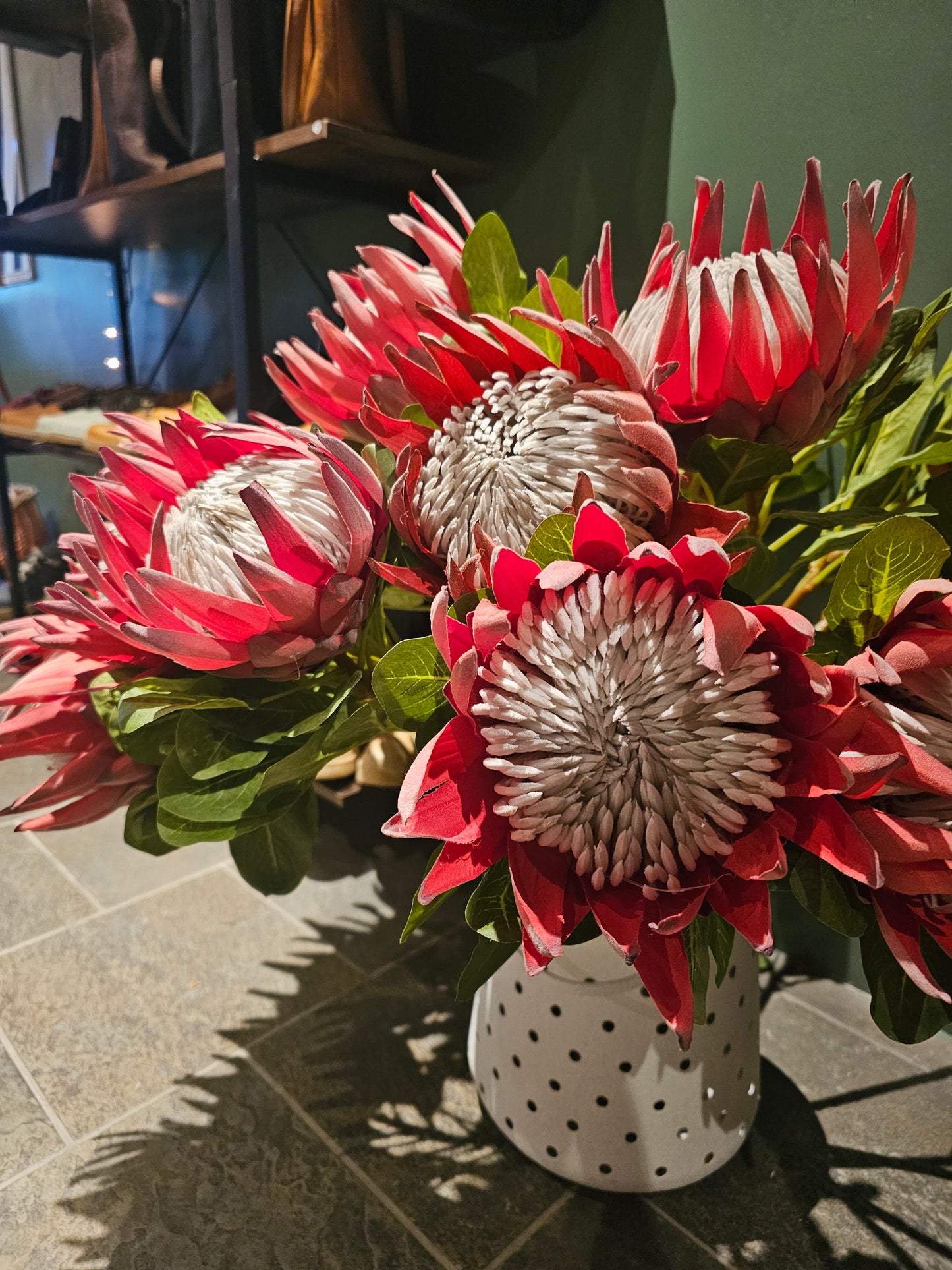 Artificial proteas