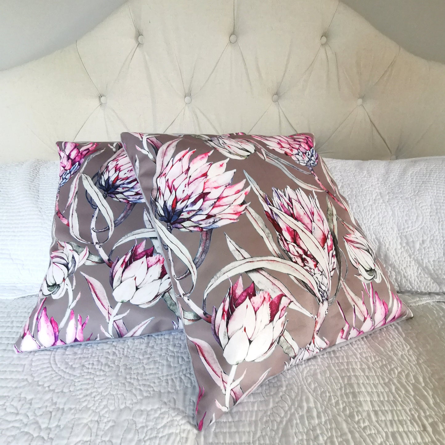 Protea 18x18 cushion cover